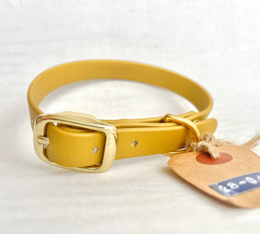 Collier en similicuir